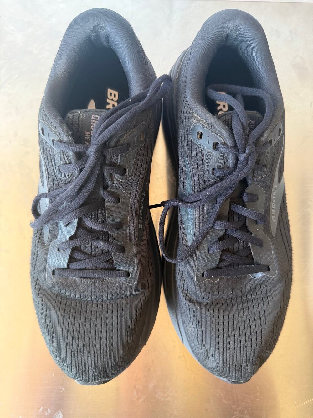 Brooks Ghost Max 2 Black Cushion Running Shoes Women Size 11 B